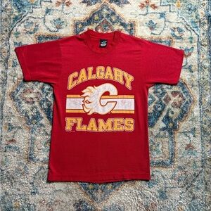 Vintage 80s NHL Calgary Flames T-shirt Small